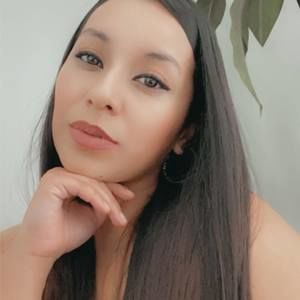 Meet your Posher, Yaneth